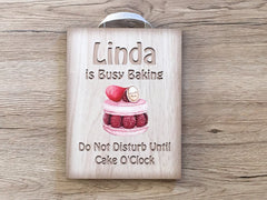 Busy Baking Wood Effect Rustic Sig: Cupcake, Meringue or Candy Design