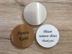 Personalise Round 9cm/3.5" Signs in Brushed Silver, Gold or White