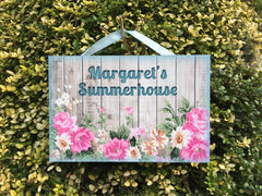 'I'm in the Garden' Rustic Floral Wood Effect Metal or Wooden Sign + Add Your Own Text