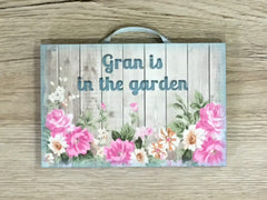 'I'm in the Garden' Rustic Floral Wood Effect Metal or Wooden Sign + Add Your Own Text