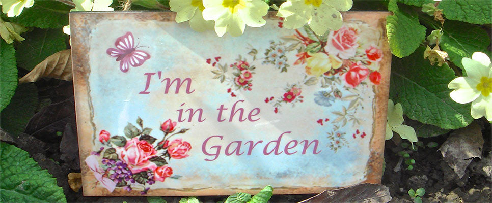 In the garden custom made sign from Honeymellow